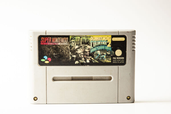Donkey Kong Country 2(grim label)(SNES: Løse spil)