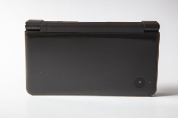DSi XL: Burgundy inkl. oplader - Image 2