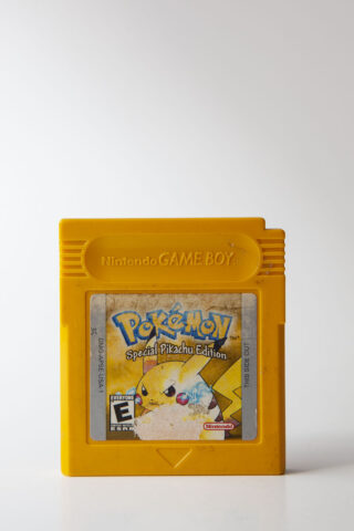 Pokémon: Yellow(grim label)(GB Classic)