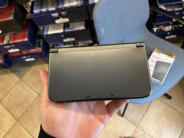 New 3DS XL: Metallic Black i original emballage - Billede 4