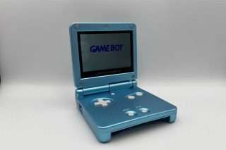 Gameboy Advance SP med ny skal og 101-skærm #1