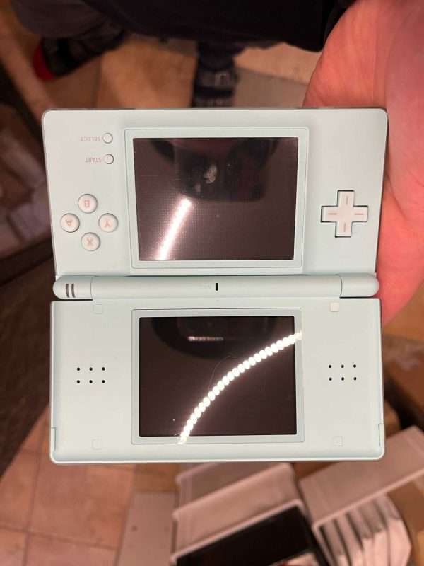 DS lite: Ice Blue inkl. oplader #1 - Image 2