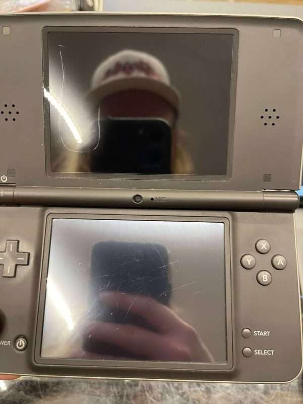 DSi XL: Bronze/Dark Brown inkl. oplader #1 - Billede 4