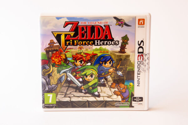 The Legend of Zelda: Tri Force Heroes(3DS)