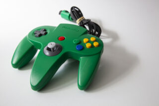 Blå overfladisk Bliv sammenfiltret Nintendo 64: Konsoller og tilbehør – Nintendopusheren