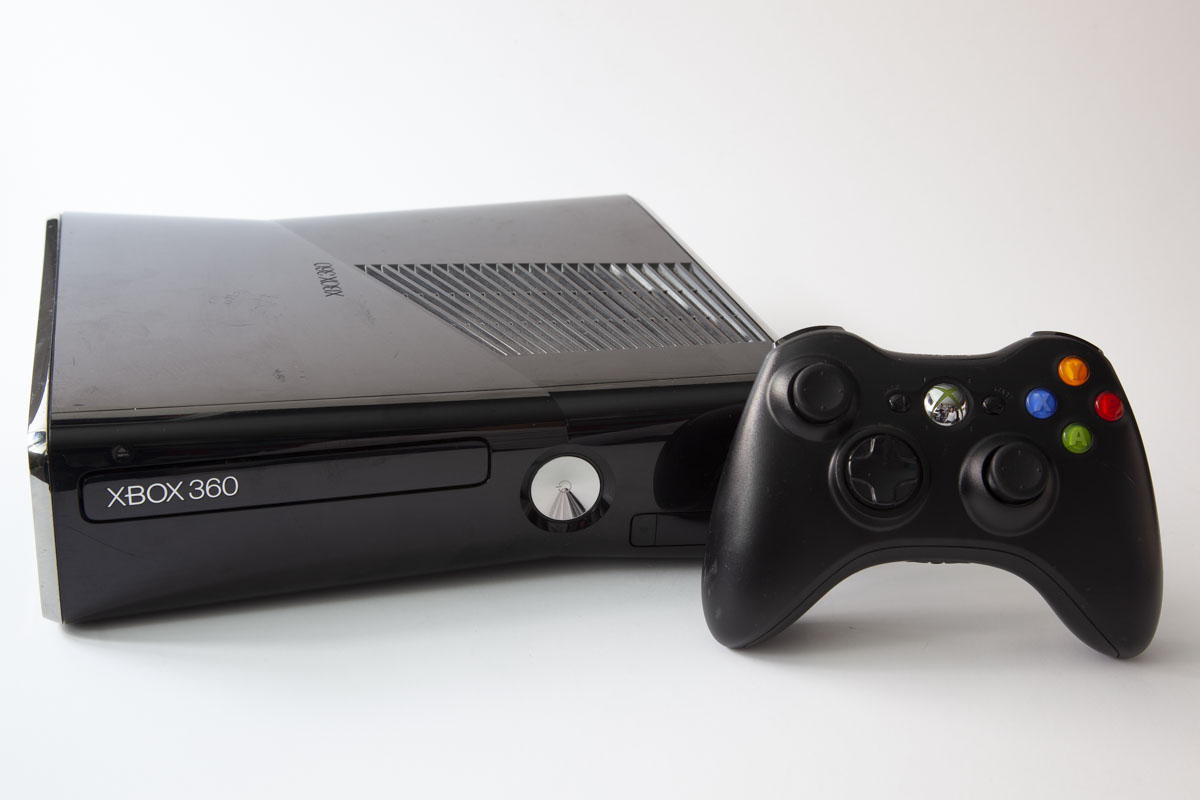 hylde mavepine Gå tilbage Xbox 360 S m. alle kabler(sort)(konsol) – Nintendopusheren