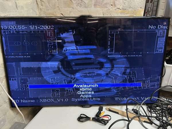 Xbox Original: Crystal inkl kabler(konsol) - moddet - Image 2
