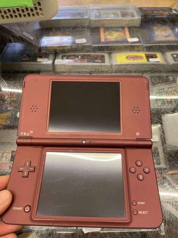 DSi XL: Burgundy inkl. oplader #1 - Billede 3