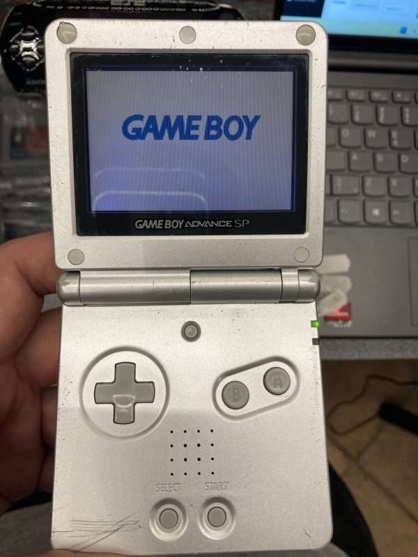 Gameboy Advance SP 001(silver) inkl. oplader #1 - Image 2
