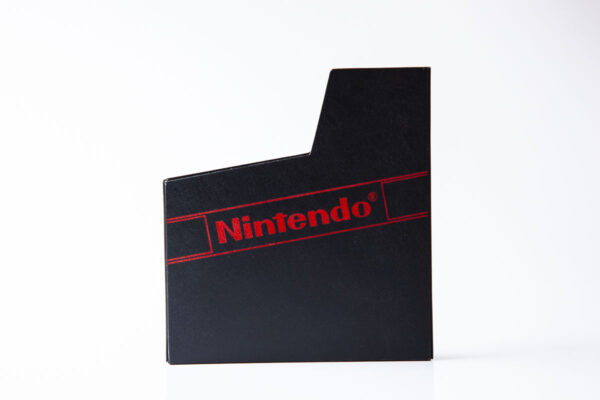 Dustcover. NES. Med Nintendo-logo. Mat(Box protectors)
