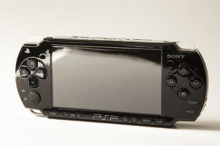 PSP 2004 inkl oplader(sort)(konsol) #1