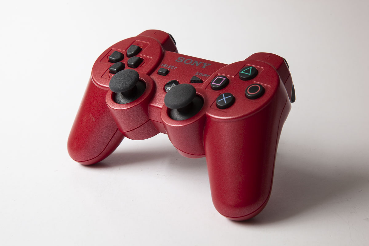 Playstation 3 Controller. Scarlet Red MED KABEL(brugt)