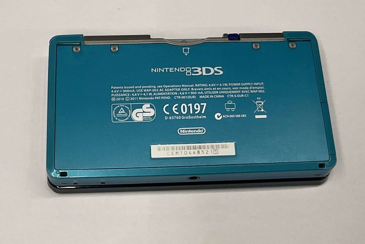 3DS Aqua Blue inkl oplader #1 - Billede 3