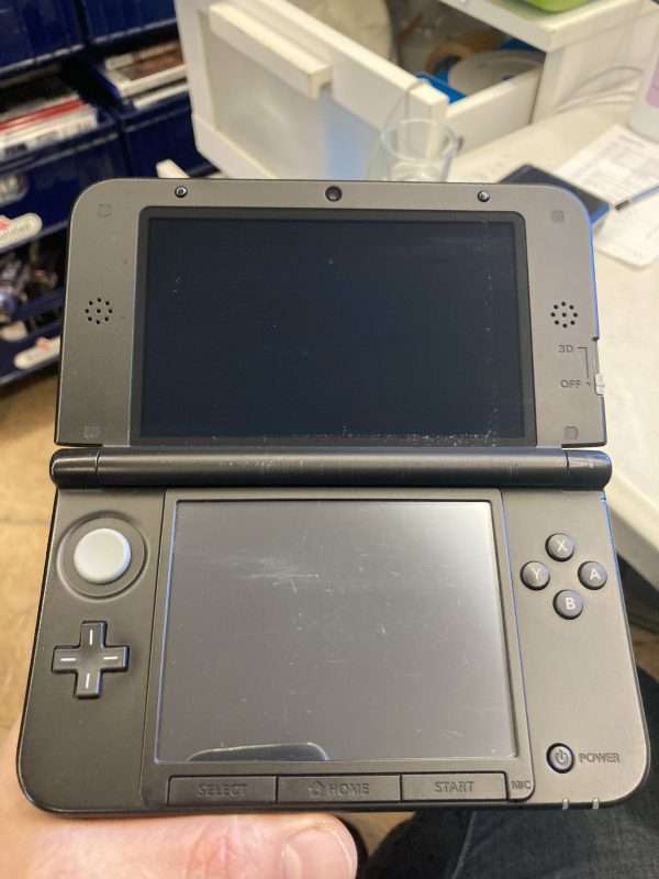 3DS XL: Black inkl. oplader #1 - Image 2
