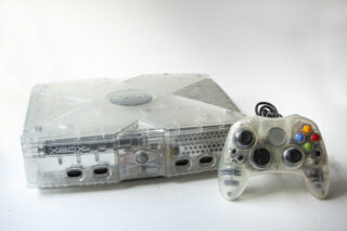 Xbox Original: Crystal inkl kabler(konsol) - moddet