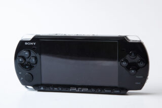 PSP 3004 inkl oplader(sort)(konsol) #1