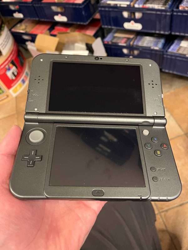 New Nintendo 3DS XL inkl. oplader (Black) #1 - Image 4
