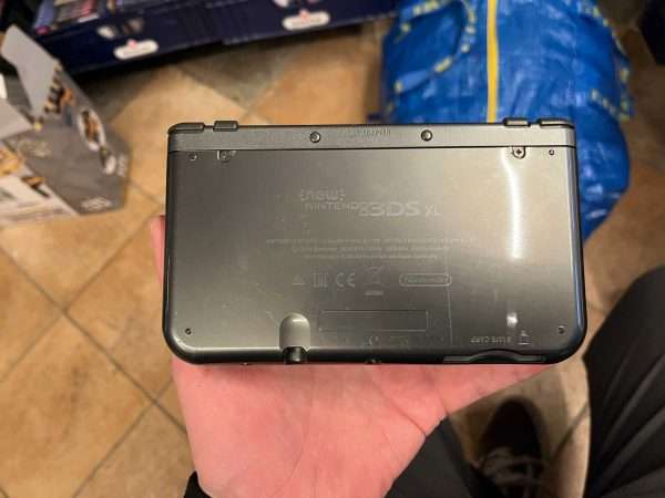 New Nintendo 3DS XL inkl. oplader (Black) #1 - Image 6