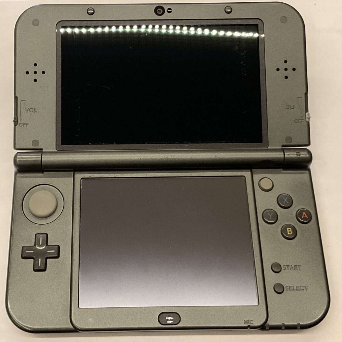 New Nintendo 3DS XL inkl. oplader (Black) #1 SD-kort mangler - Billede 4