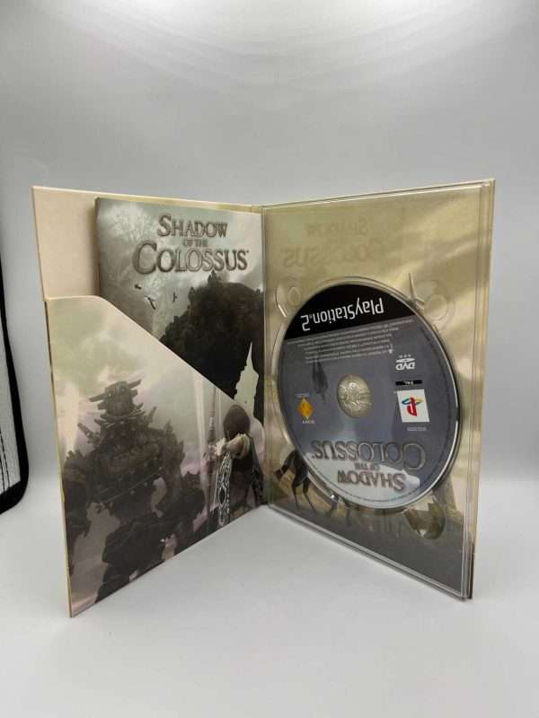 Shadow of the Colossus(#2)(PS2) - Image 2