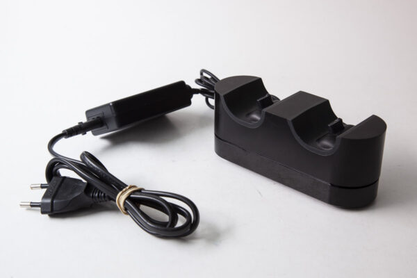 Playstation 4 Charging Station(PS4 brugt)
