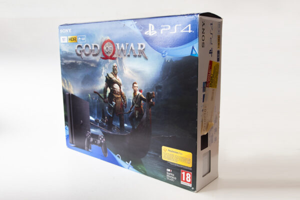 Tom Playstation 4-kasse: God of War(PS4 brugt)