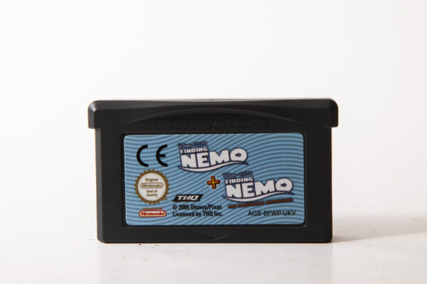 2 Games in 1: Finding Nemo + Finding Nemo: The Continuing Adventures(GB Advance)