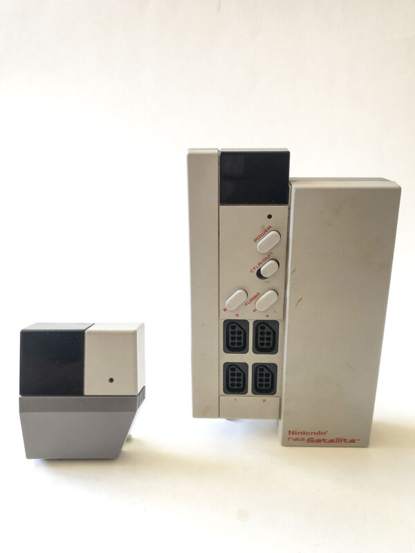 NES Satellite(NES)