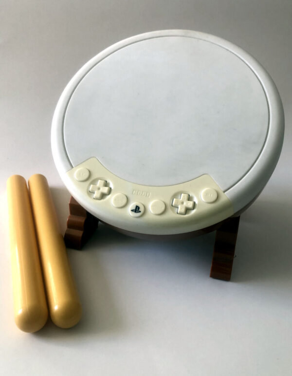 Taiko No Tatsujin: Spil + tromme + trommestikker(PS4 brugt) - Image 4