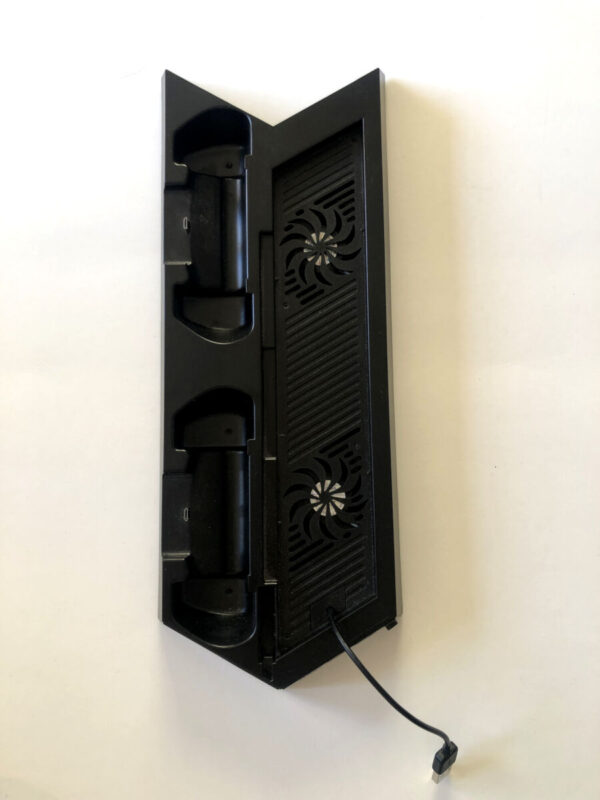 Vertical Stand m. controller charging og blæs(PS4 brugt)