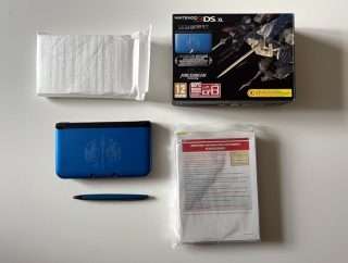 Fire Emblem Awakening - Limited Edition Pack - 3DS XL (i original emballage)