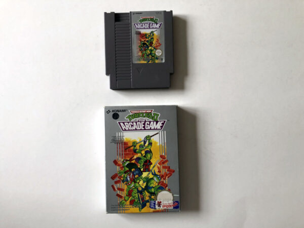 Teenage Mutant Hero Turtles 2 The Arcade Game (NES i original emballage) #92