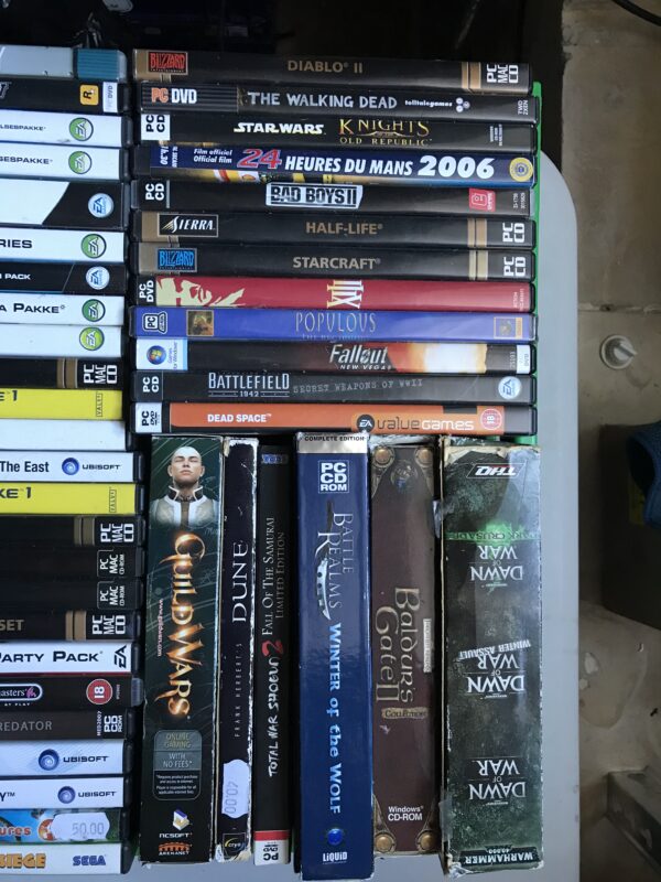Over 100 PC games - Image 4