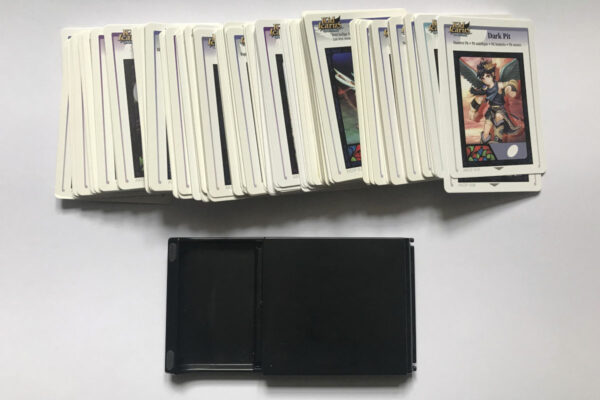 150 Kid Icarus Uprising-kort + stander