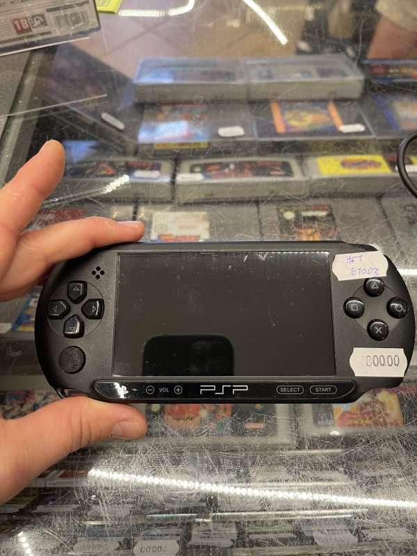 PSP E1003 Street inkl oplader(sort)(konsol) #1 - Billede 2