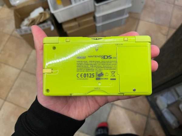 DS lite: Lime Green inkl. oplader #1 - Image 4