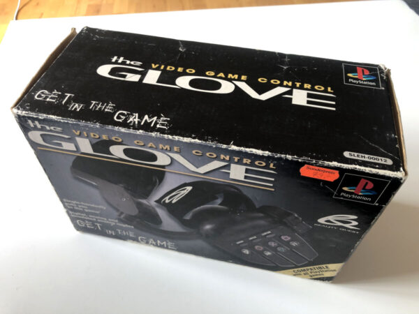The Glove i æske (Playstation 1)