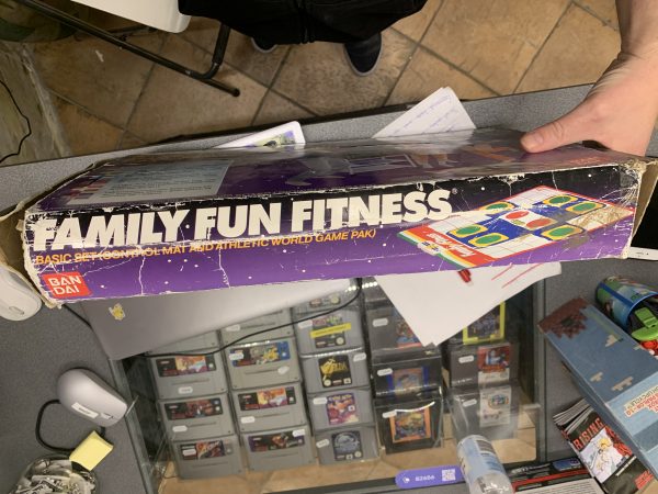 Tom papkasse til Family Fun Fitness(NES) - Billede 2
