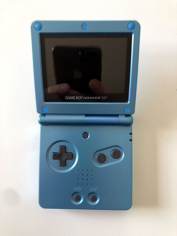 Gameboy Advance SP 101: Surf Blue Edition inkl. oplader (Original emballage.) - Image 2