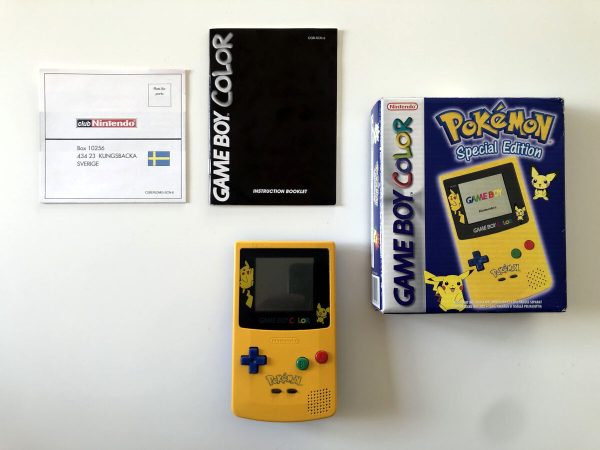 Gameboy Color: Pokemon Special Edition - i original emballage
