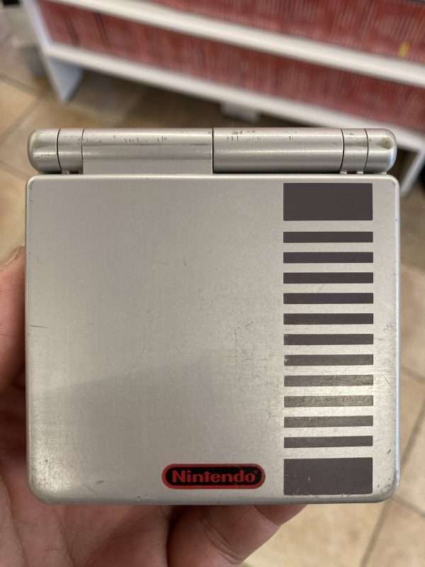 Gameboy Advance SP 001 NES Edition inkl. oplader #1 - Image 6