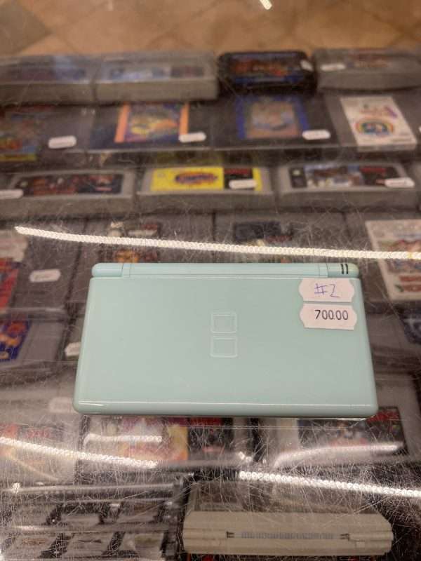 DS lite: Ice Blue/White inkl. oplader #2 - se beskrivelse - Billede 3