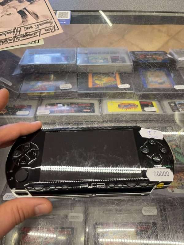 PSP 1004 inkl oplader(konsol) #1 - Billede 2