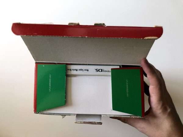 New Nintendo DS XL Super Mario Bros - 25th Anniversary Edition - Image 3