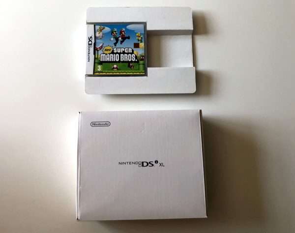 New Nintendo DS XL Super Mario Bros - 25th Anniversary Edition - Image 6