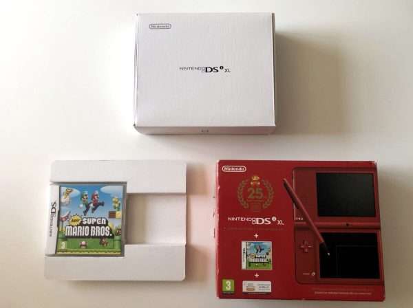 New Nintendo DS XL Super Mario Bros - 25th Anniversary Edition
