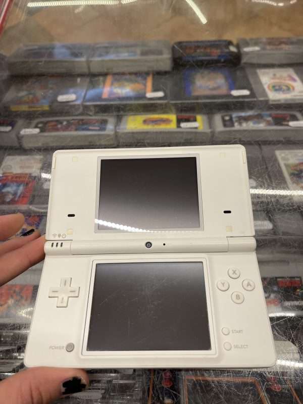 DSi: White inkl. oplader #2 - Billede 2