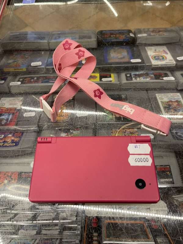 DSi: Pink inkl. oplader #1 - Billede 3