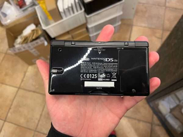 DS lite: Onyx Black inkl. oplader #2 - Billede 3