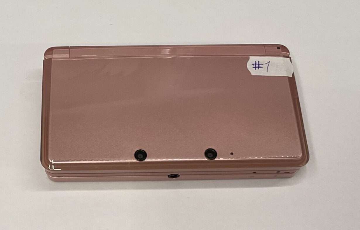 3DS: Rosa inkl. oplader #1 - Billede 2